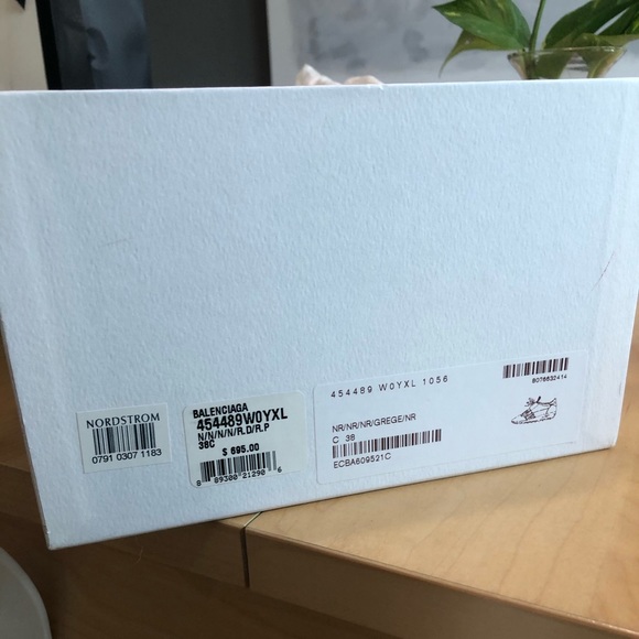 Size 38 Balenciaga Race Runners - Picture 3 of 15